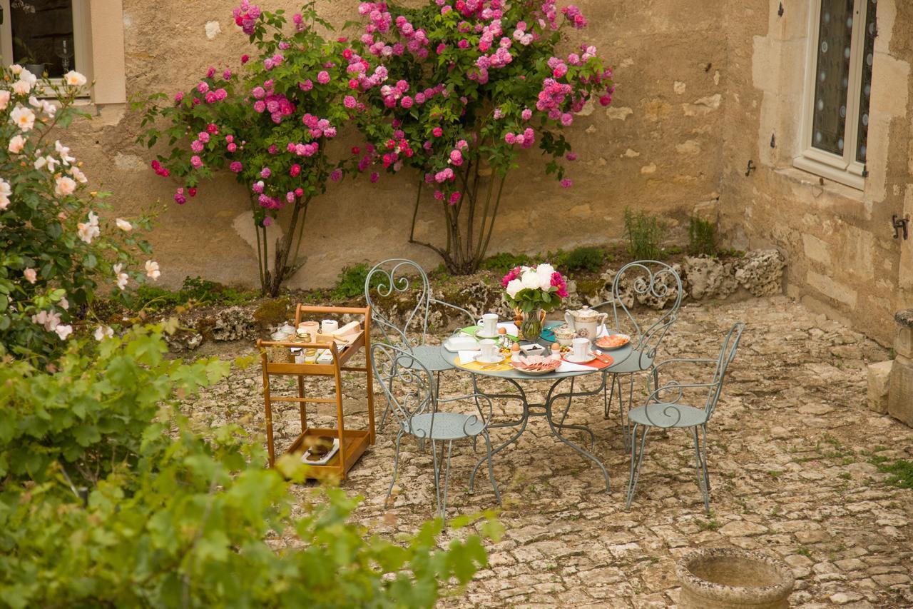 Hotel Le Prieure Noyers-sur-Serein Exteriér fotografie