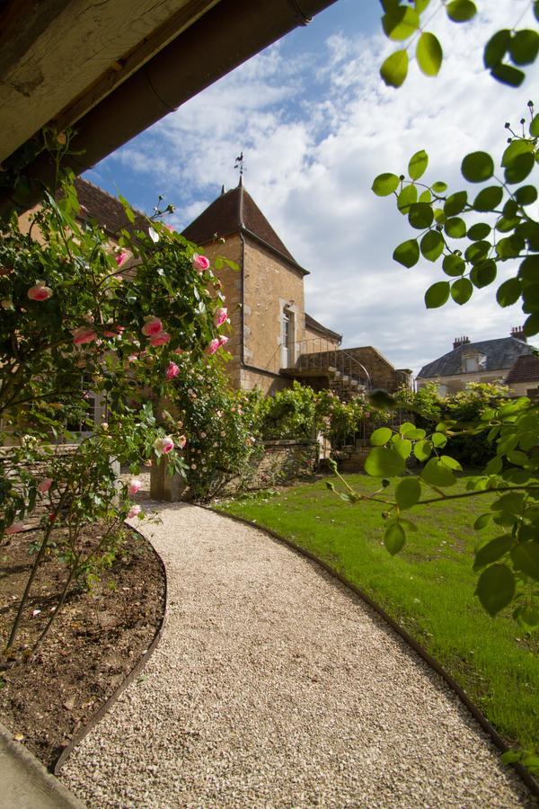 Hotel Le Prieure Noyers-sur-Serein Exteriér fotografie