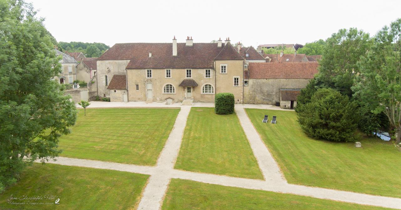 Hotel Le Prieure Noyers-sur-Serein Exteriér fotografie