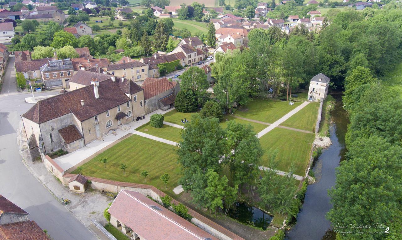 Hotel Le Prieure Noyers-sur-Serein Exteriér fotografie